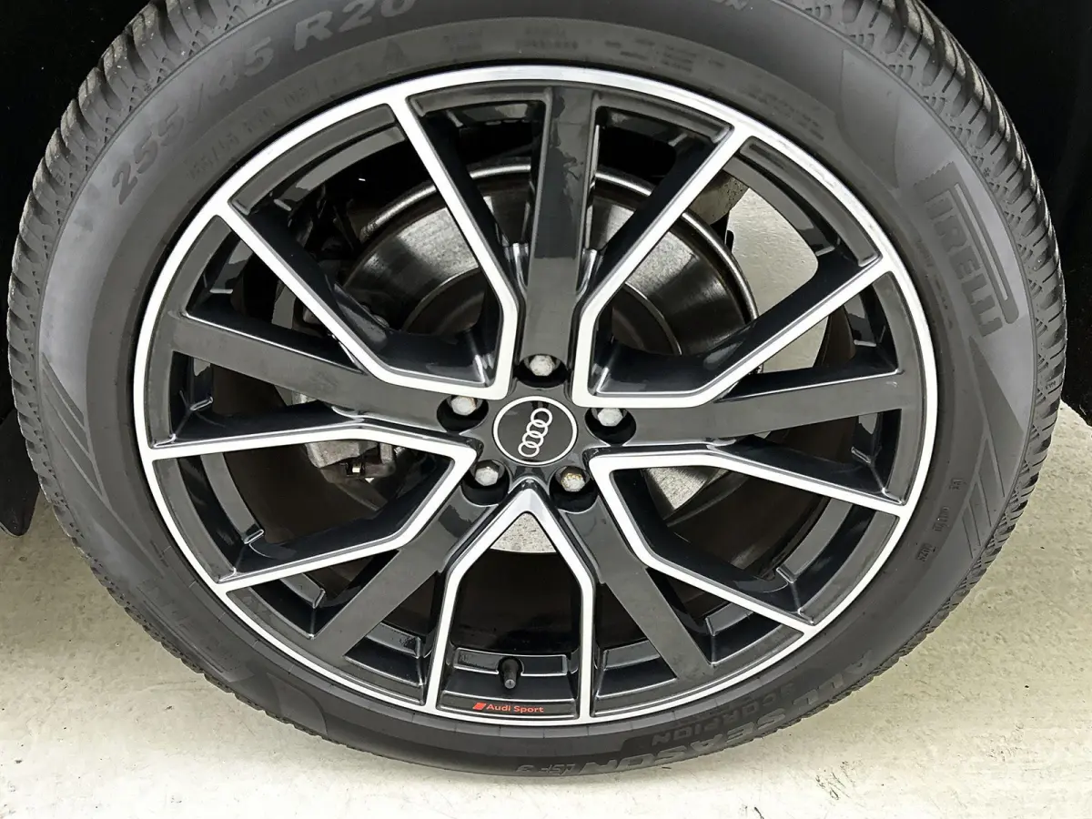 50 TFSI e S edition 299 PK | S-line | Panoramadak | Camera | Adaptive cruise control | Navigatie | Sfeerverlichting | Lichtmetalen velgen |