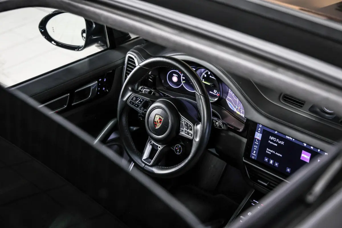 4.0 Turbo S E-Hybrid|PCCB|HUD|Pano|PDLS+|Sport-design