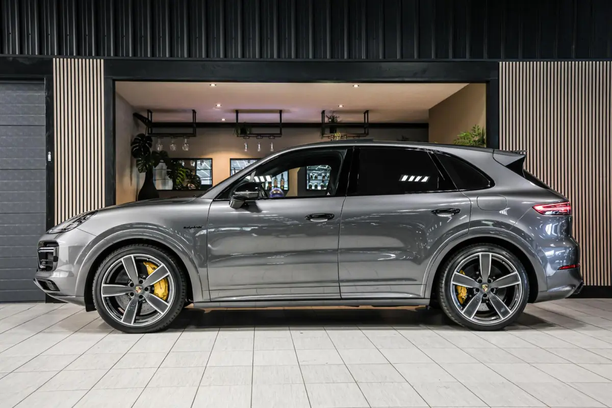 4.0 Turbo S E-Hybrid|PCCB|HUD|Pano|PDLS+|Sport-design