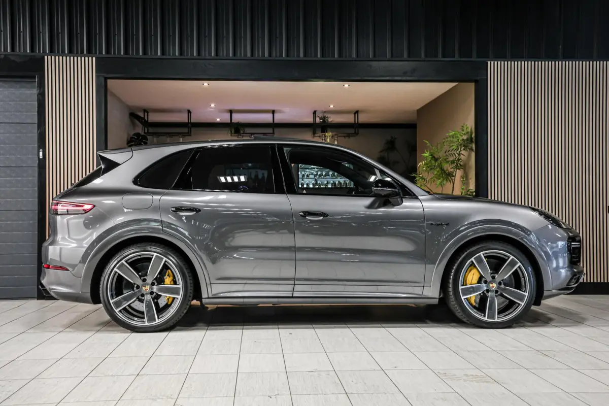 4.0 Turbo S E-Hybrid|PCCB|HUD|Pano|PDLS+|Sport-design