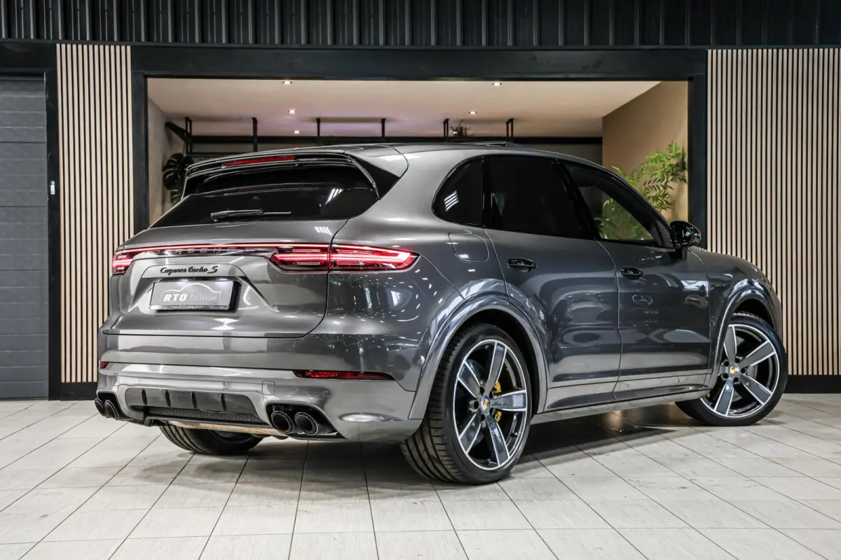 4.0 Turbo S E-Hybrid|PCCB|HUD|Pano|PDLS+|Sport-design