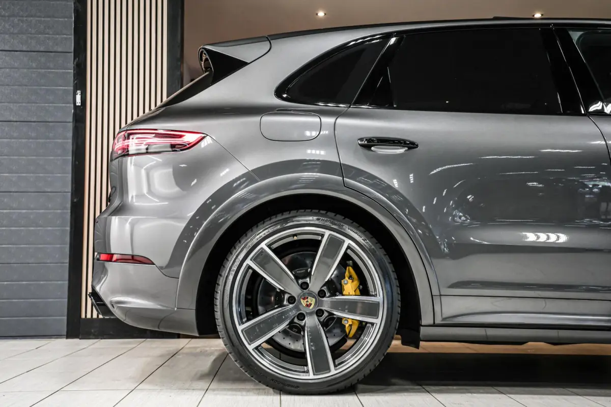 4.0 Turbo S E-Hybrid|PCCB|HUD|Pano|PDLS+|Sport-design