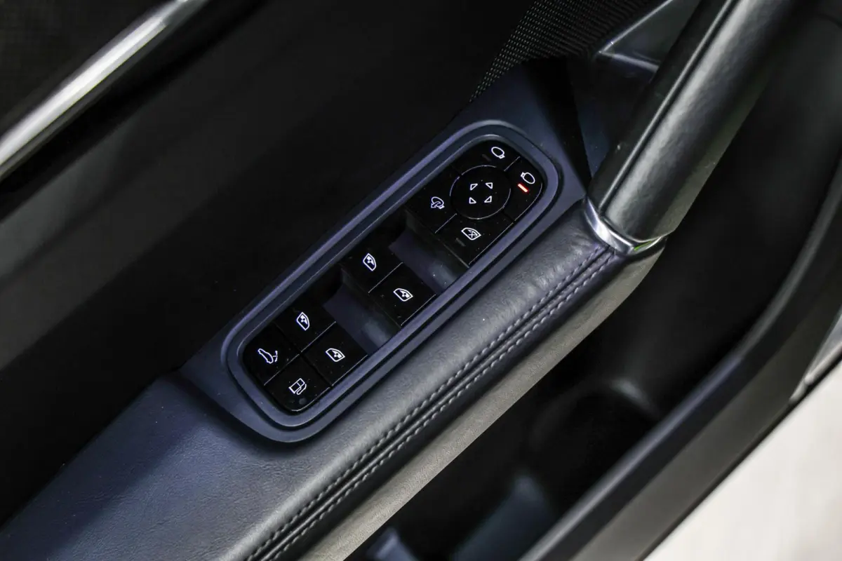 4.0 Turbo S E-Hybrid|PCCB|HUD|Pano|PDLS+|Sport-design