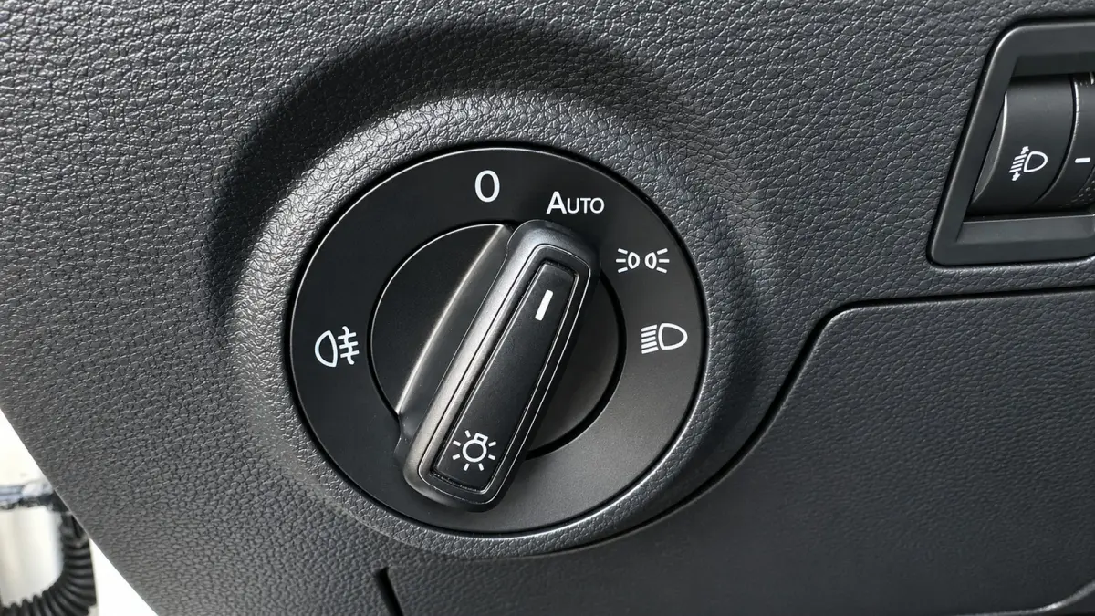 1.0 EcoTSI Style Business Connect