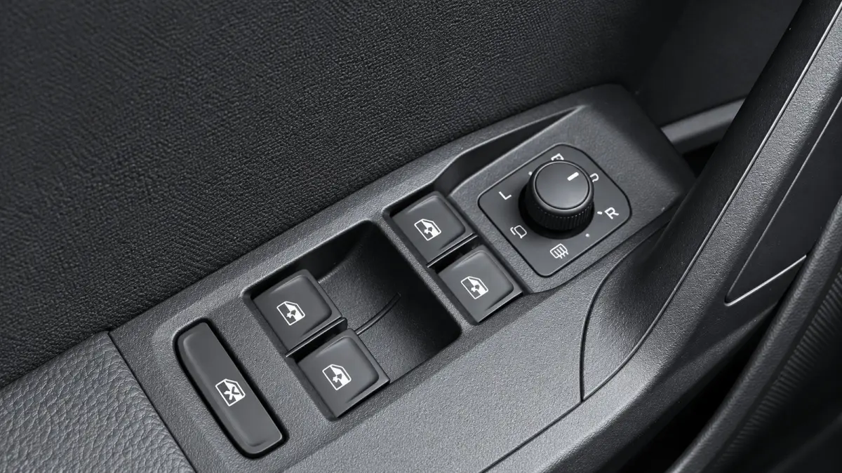 1.0 EcoTSI Style Business Connect
