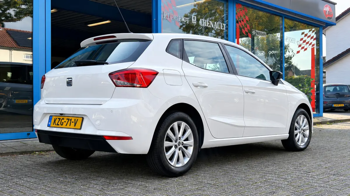 1.0 EcoTSI Style Business Connect