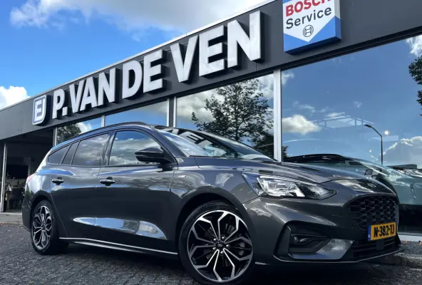 1.0 EcoBoost ST Line X Business 125pk/92kW 6-bak
