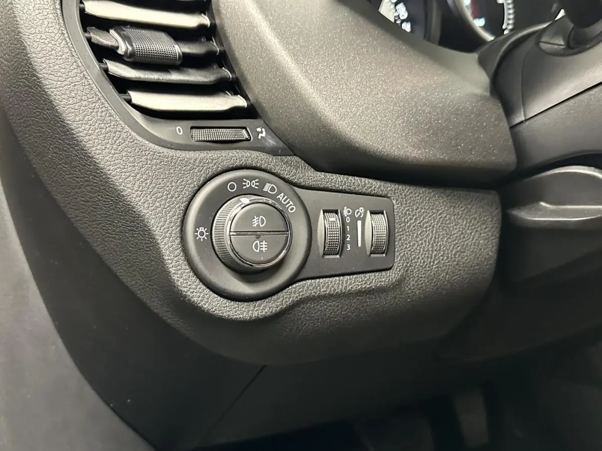 1.4 Turbo MultiAir Lounge 140PK LEER CAMERA NAVI ECC CRUISE TREKHAAK LM.