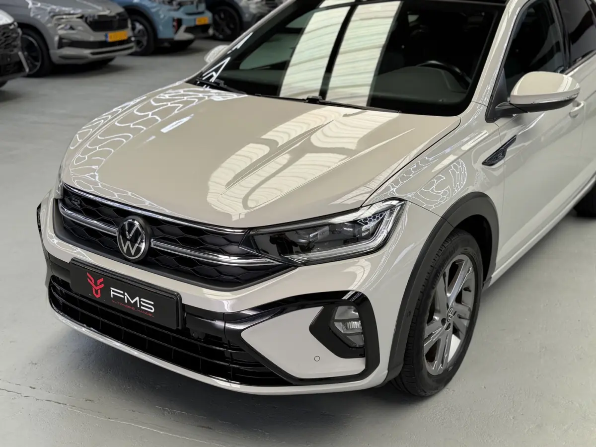1.0 TSI 2x R-Line Panorama CarPlay Camera
