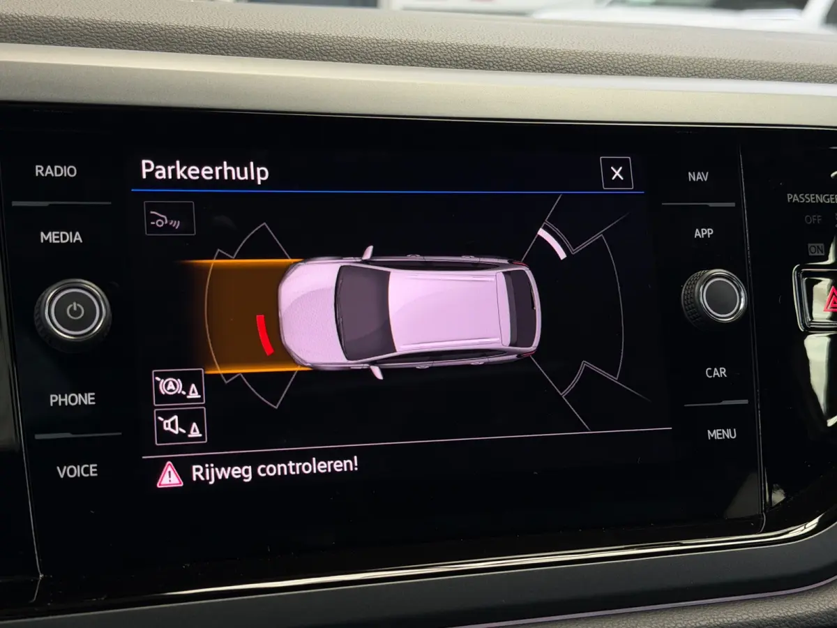 1.0 TSI 2x R-Line Panorama CarPlay Camera
