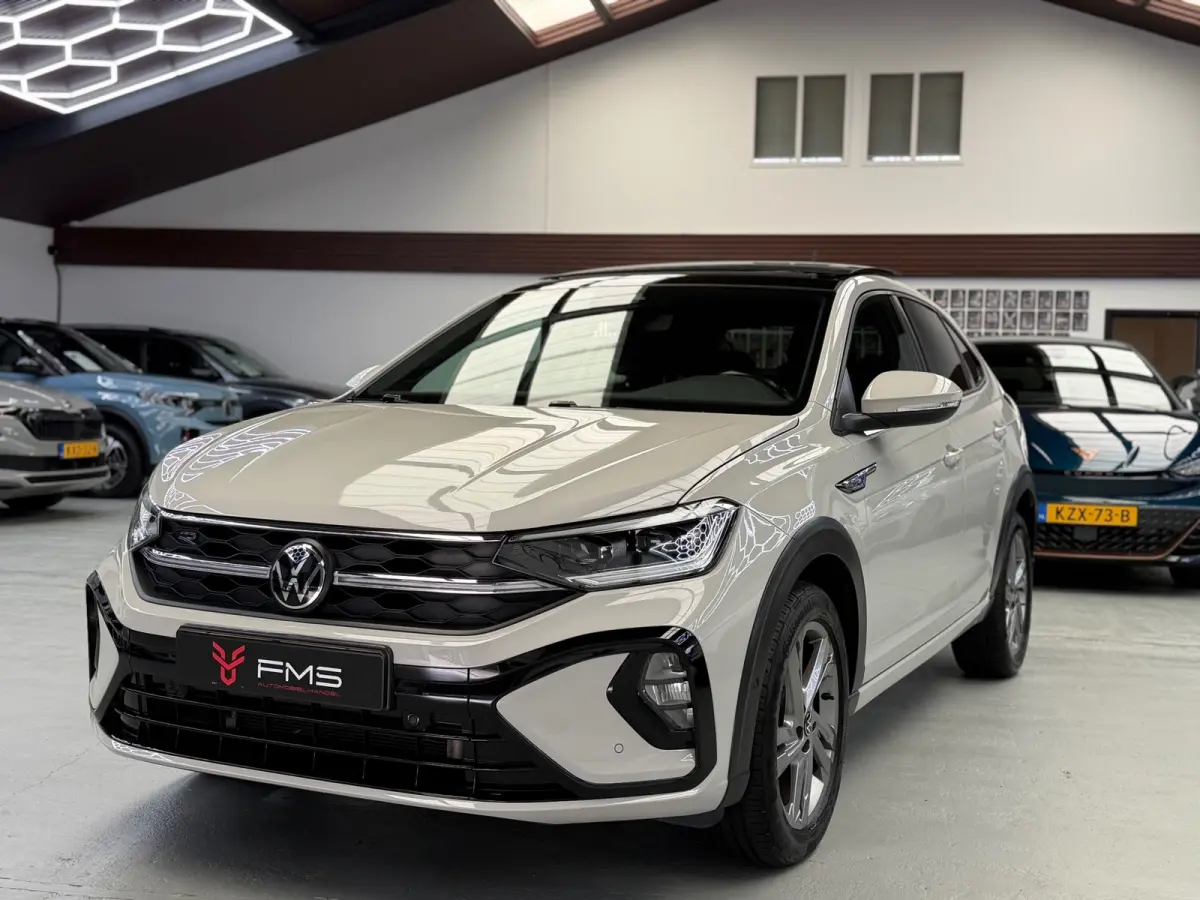 1.0 TSI 2x R-Line Panorama CarPlay Camera