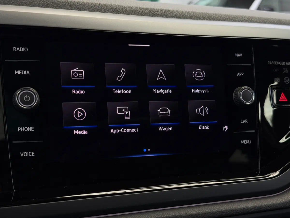 1.0 TSI 2x R-Line Panorama CarPlay Camera