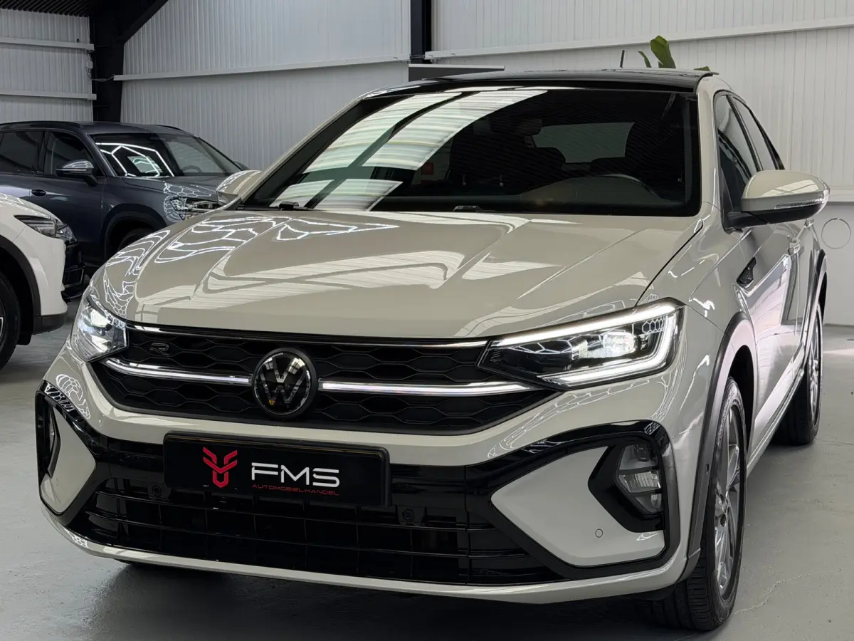 1.0 TSI 2x R-Line Panorama CarPlay Camera
