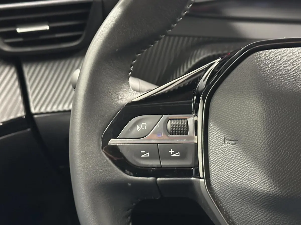 1.2 PureTech Active Pack NAVIGATIE CARPLAY CRUISE LM.