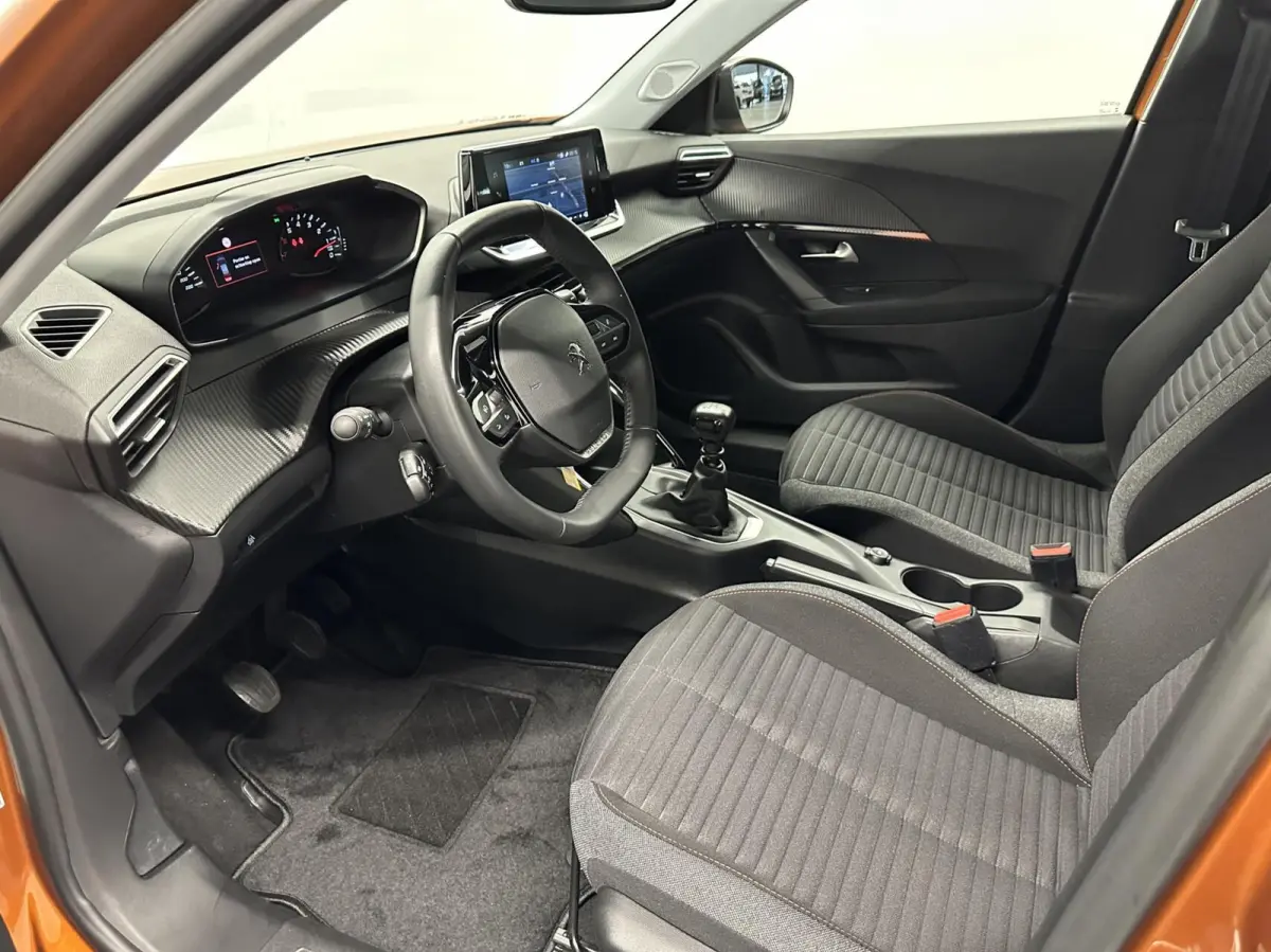 1.2 PureTech Active Pack NAVIGATIE CARPLAY CRUISE LM.
