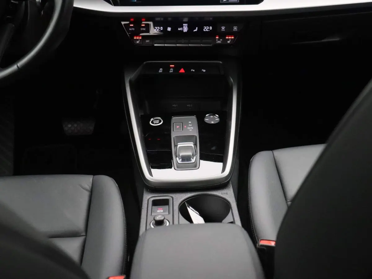 30 TFSI Pro Line 110 PK | Automaat | Navigatie | Stoelverwarming | Leder | Cruise Control | Climate Control | Lichtmetalen velgen |