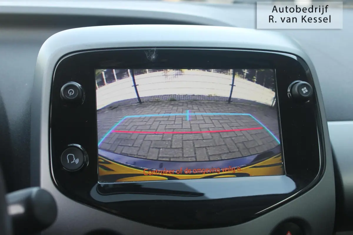 1.0 VVT-i x-play Limited I Cabrio I Carplay I NL-auto