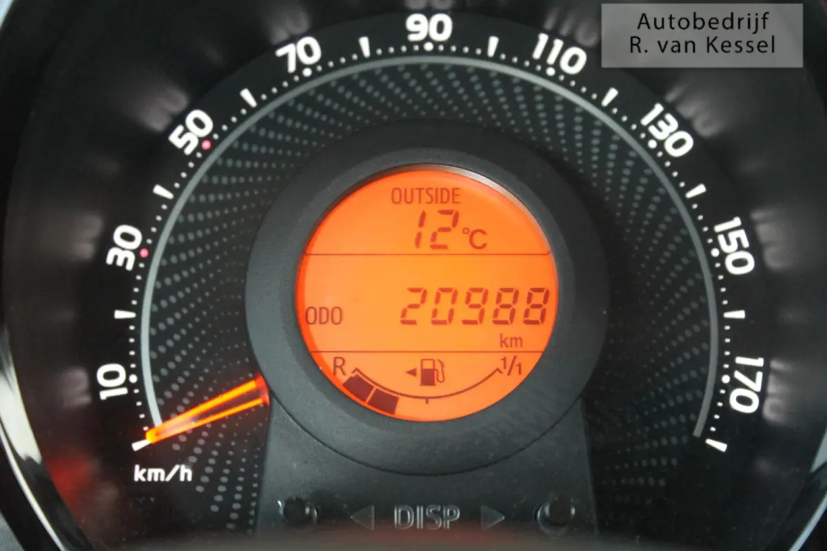 1.0 VVT-i x-play Limited I Cabrio I Carplay I NL-auto