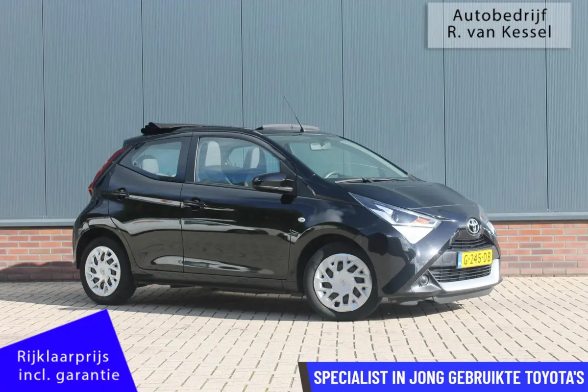 1.0 VVT-i x-play Limited I Cabrio I Carplay I NL-auto