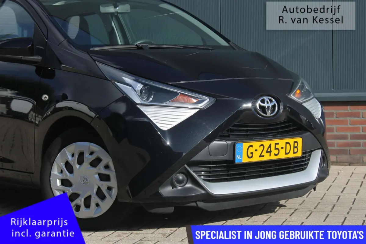 1.0 VVT-i x-play Limited I Cabrio I Carplay I NL-auto