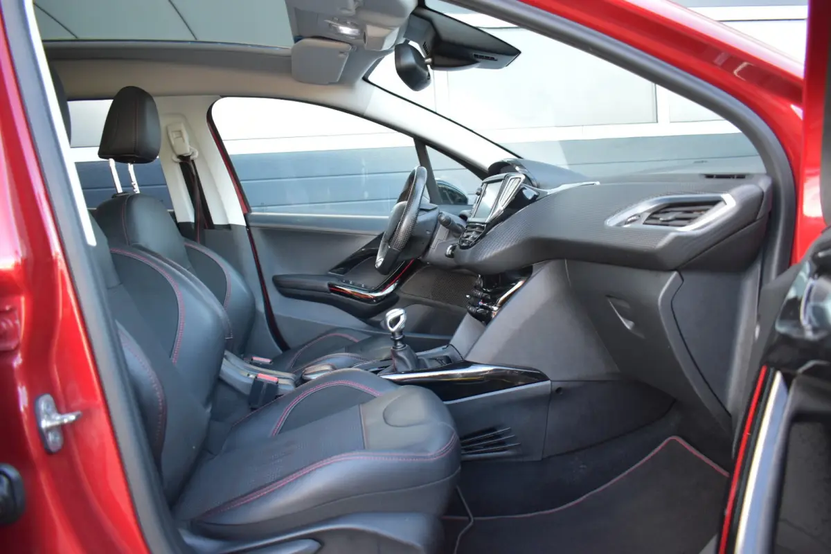 1.2 PureTech GT-line JBL