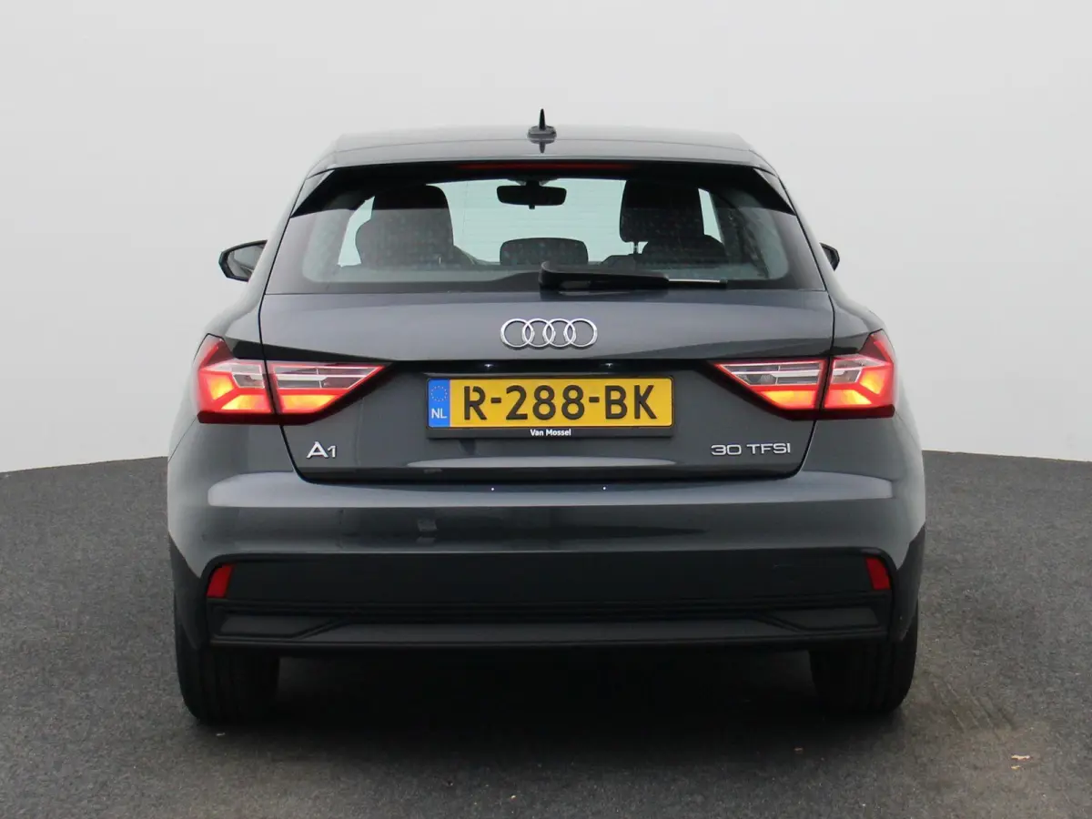 30 TFSI Pro Line 110 PK |