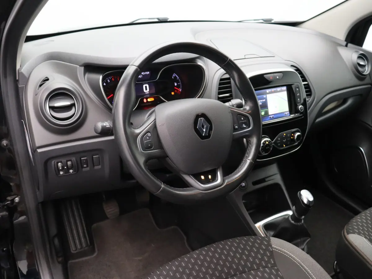 TCe 120pk Intens | Achteruitrijcamera | Climate control | Dodehoeksensor | Cruise control | Navigatie | LED |
