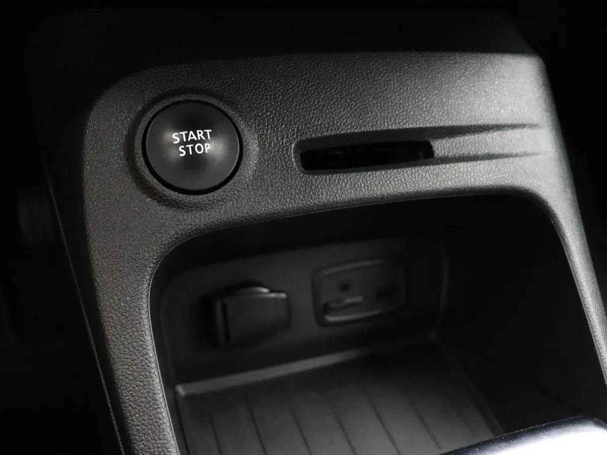 TCe 120pk Intens | Achteruitrijcamera | Climate control | Dodehoeksensor | Cruise control | Navigatie | LED |