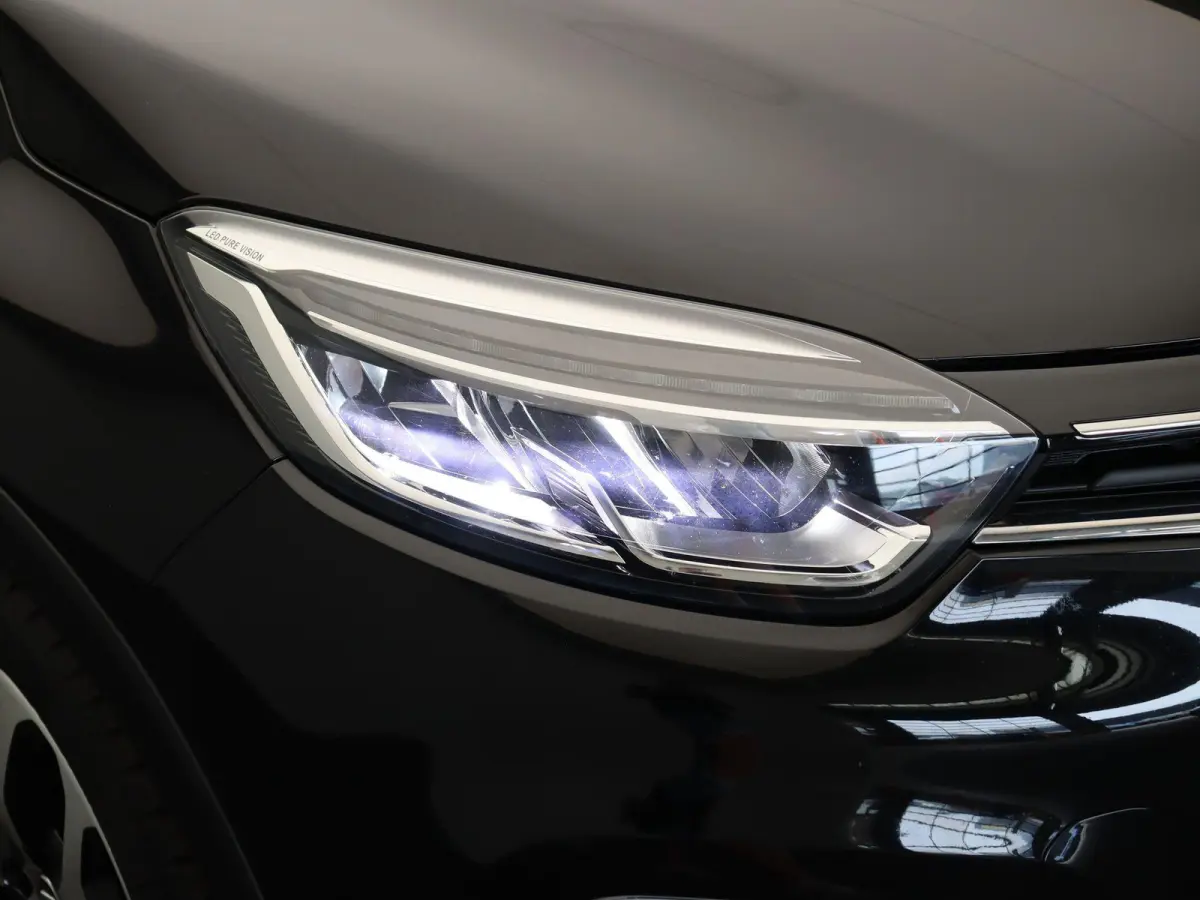 TCe 120pk Intens | Achteruitrijcamera | Climate control | Dodehoeksensor | Cruise control | Navigatie | LED |