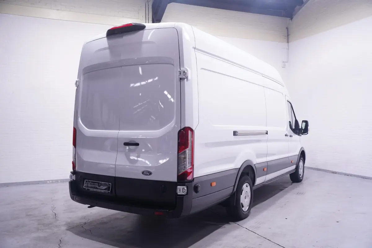 2.0 TDCi 130 pk L4H3 Nwe Model Airco, Camera Apple Carplay, 270 Graden Deuren, Laadruimte Pakket, PDC V+A, 3-Zits
