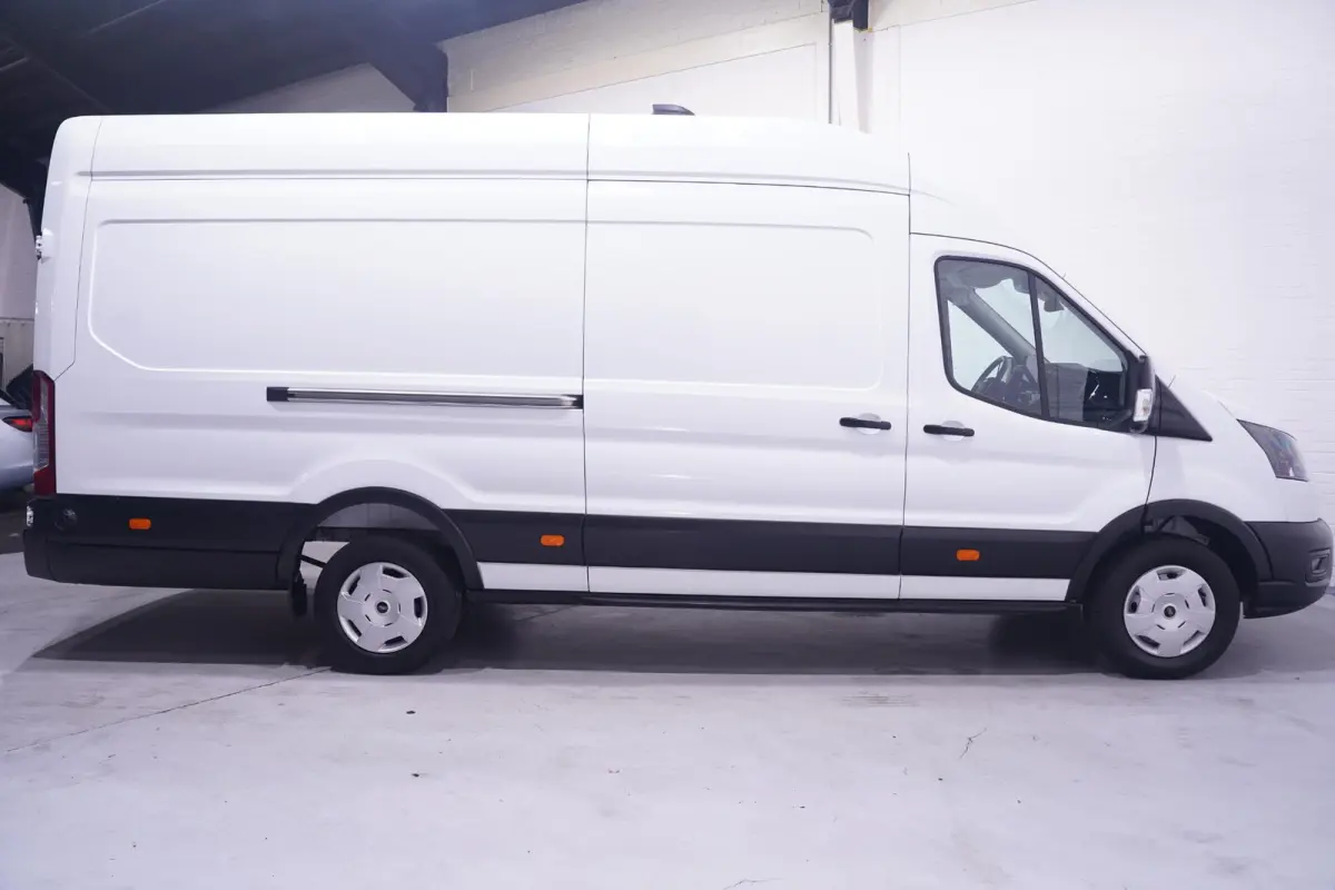 2.0 TDCi 130 pk L4H3 Nwe Model Airco, Camera Apple Carplay, 270 Graden Deuren, Laadruimte Pakket, PDC V+A, 3-Zits