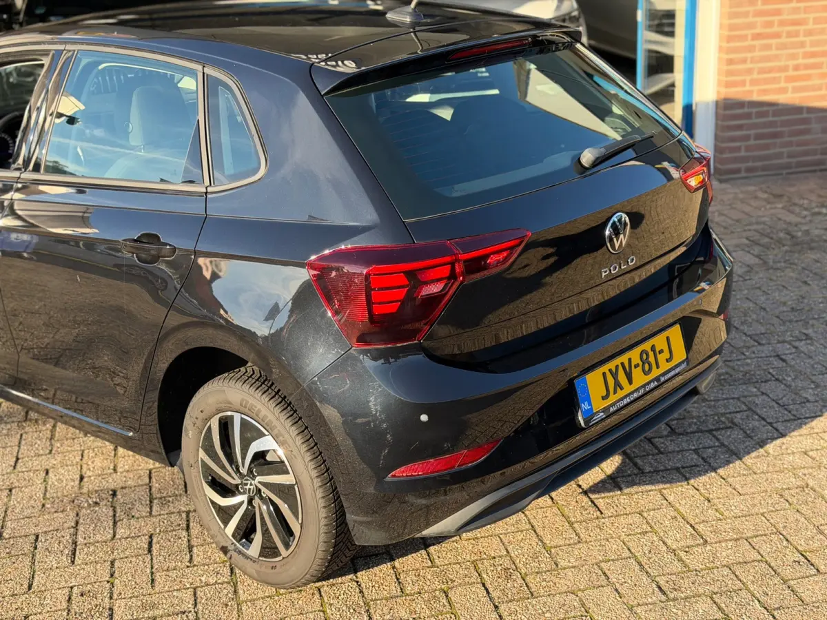 1.0 TSI Style 2022 ZWART NAVI CLIMA LM NAP!