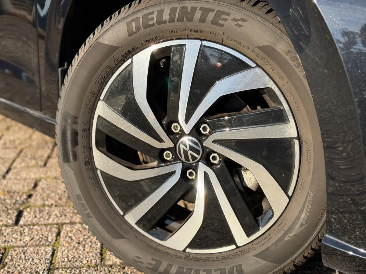 1.0 TSI Style 2022 ZWART NAVI CLIMA LM NAP!