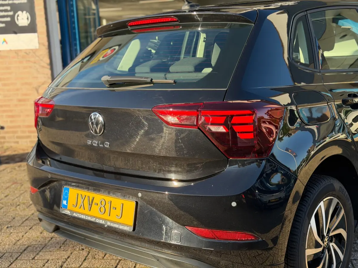 1.0 TSI Style 2022 ZWART NAVI CLIMA LM NAP!