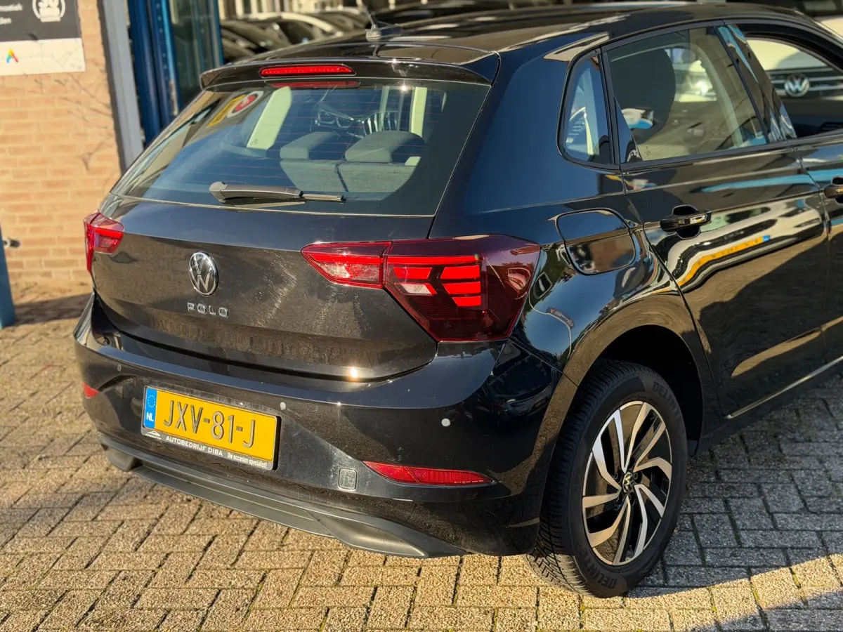 1.0 TSI Style 2022 ZWART NAVI CLIMA LM NAP!