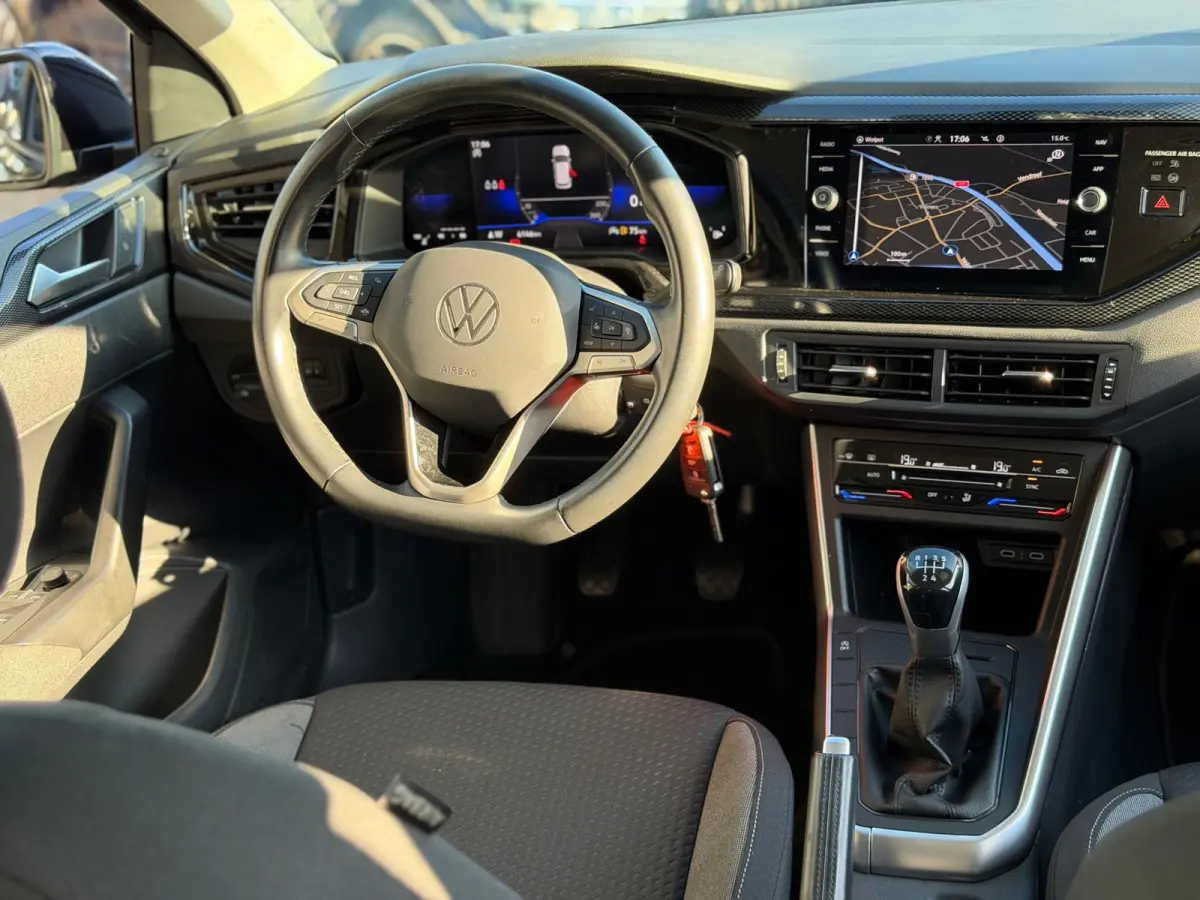 1.0 TSI Style 2022 ZWART NAVI CLIMA LM NAP!