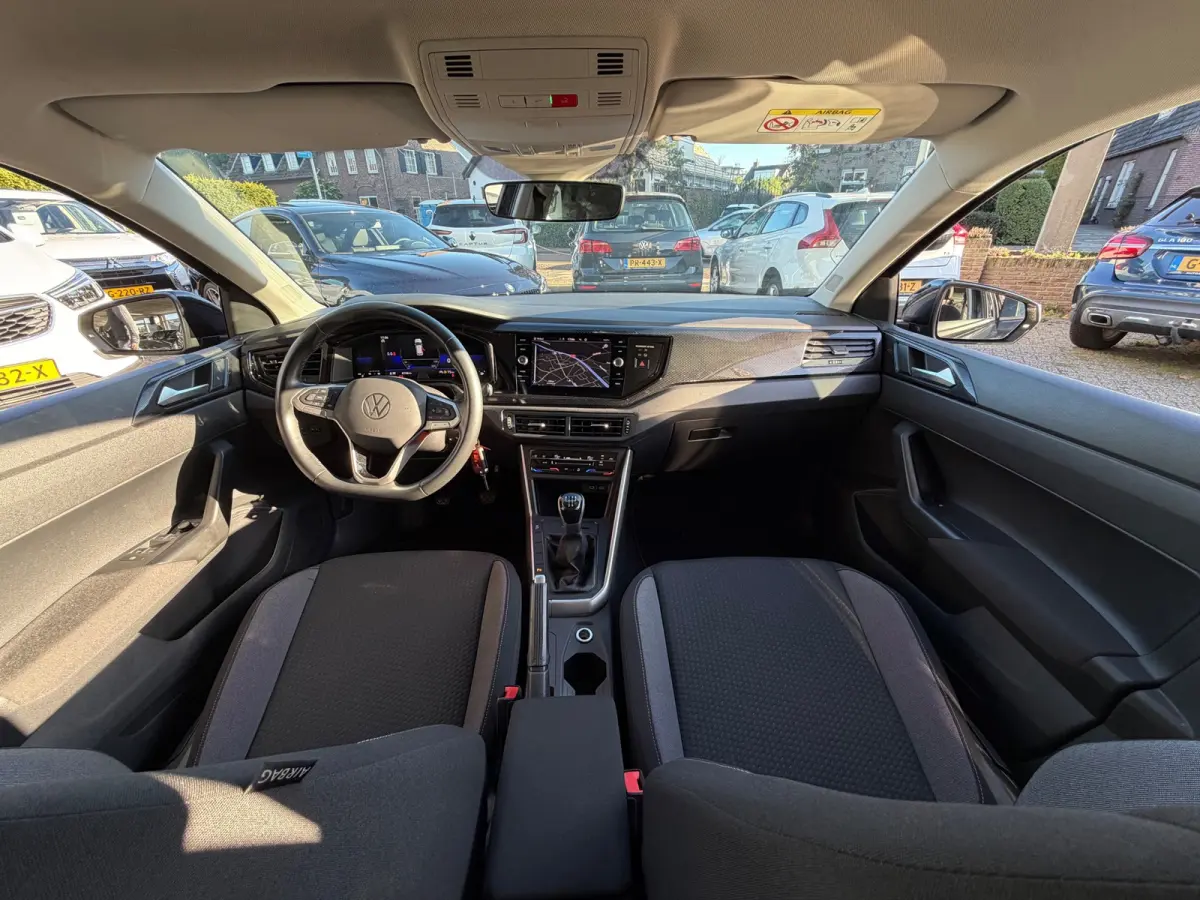 1.0 TSI Style 2022 ZWART NAVI CLIMA LM NAP!
