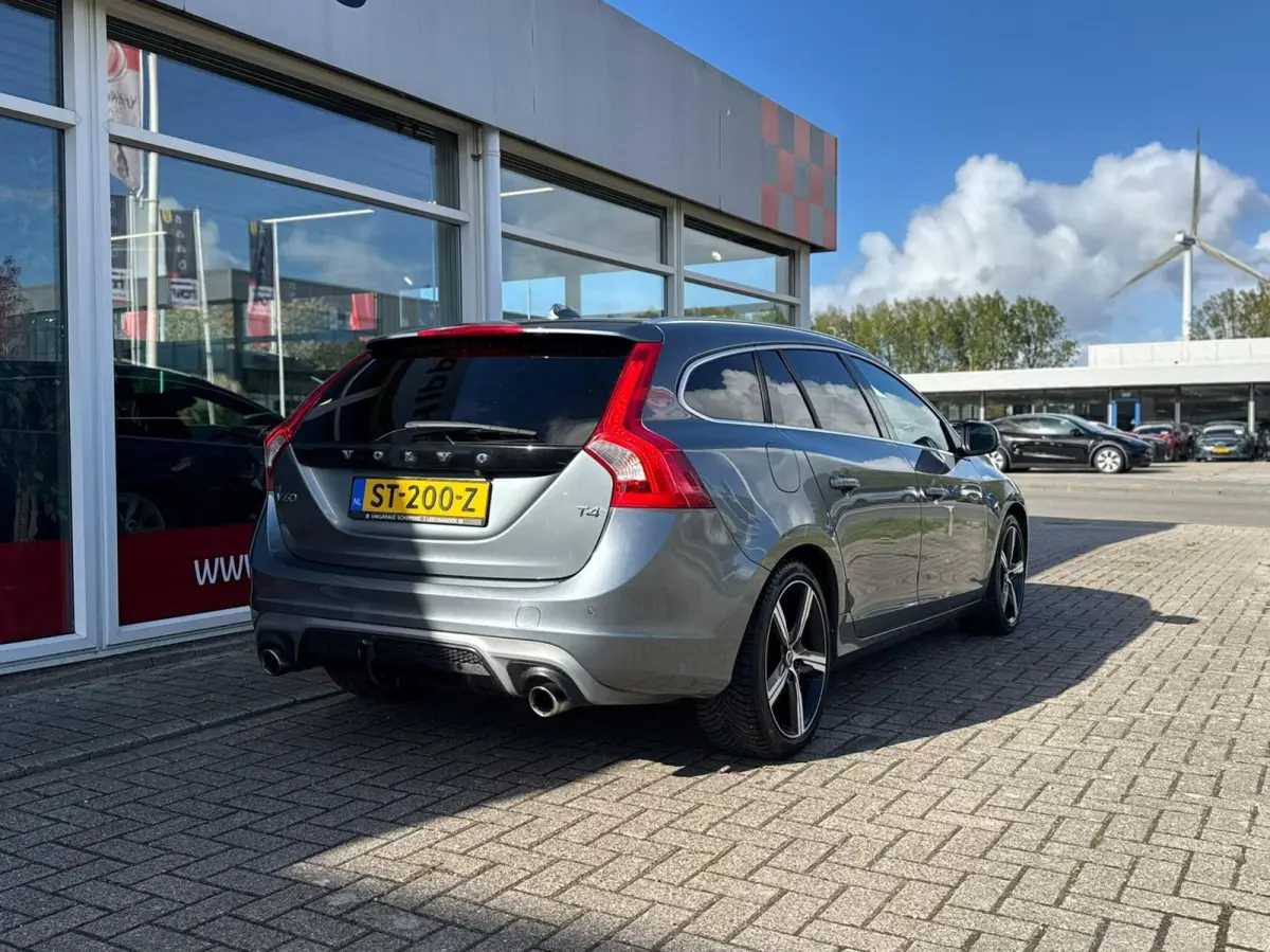 2.0 T4 R-Design|Automaat|Full option|190PK|