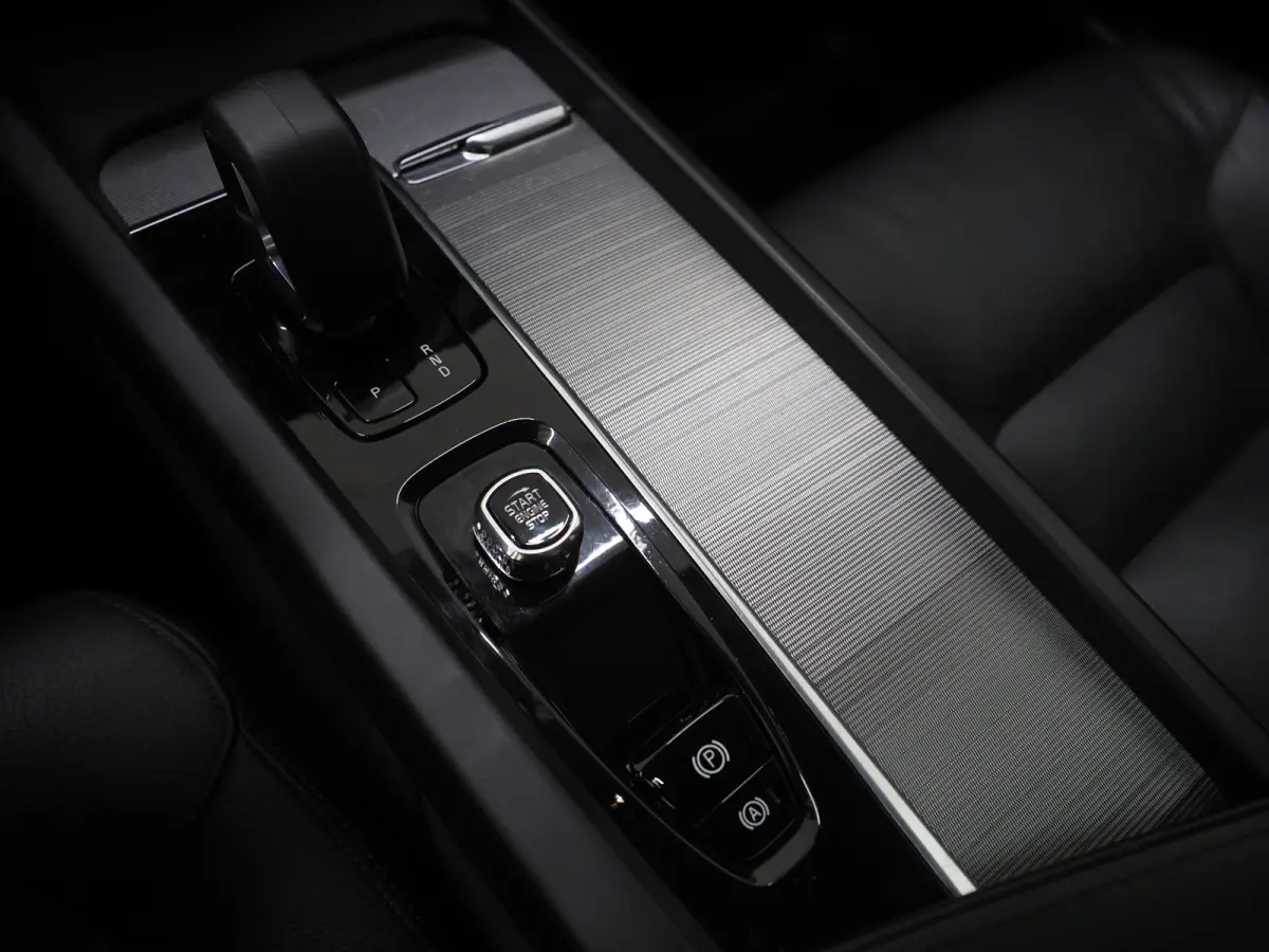 2.0 T6 Plug-in hybrid AWD Long Range | Panoramadak | Leder | Keyless | Camera | Stoel/stuurverwarming | Carplay