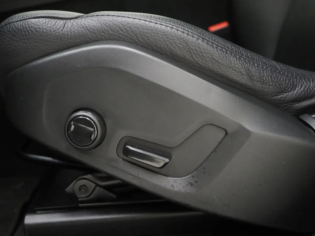 2.0 T6 Plug-in hybrid AWD Long Range | Panoramadak | Leder | Keyless | Camera | Stoel/stuurverwarming | Carplay