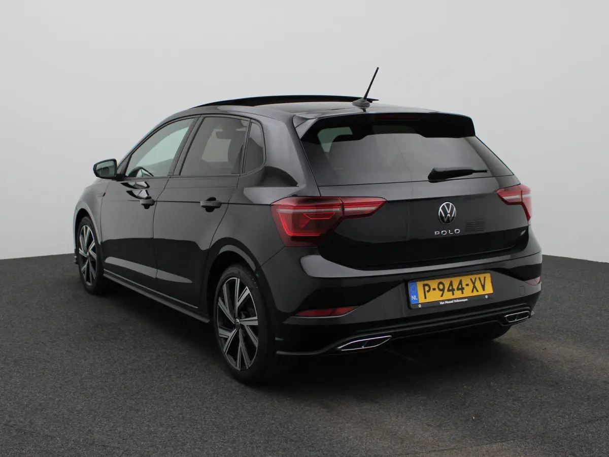 1.0 TSI R-Line 110 PK | R-Line | Automaat | Navigatie | Digital Cockpit Pro | Panoramadak | Camera | Stoelverwarming | Adaptive Cruise Control | Climate Control | Apple Carplay | Android Aut