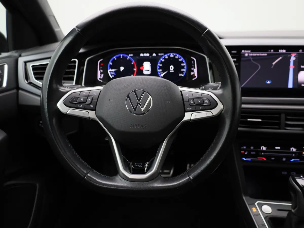 1.0 TSI R-Line 110 PK | R-Line | Automaat | Navigatie | Digital Cockpit Pro | Panoramadak | Camera | Stoelverwarming | Adaptive Cruise Control | Climate Control | Apple Carplay | Android Aut