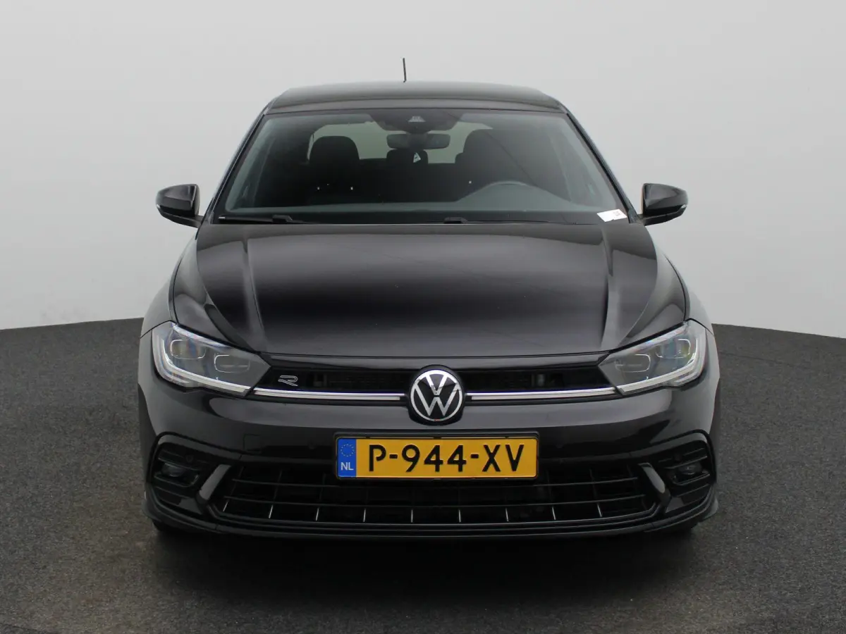 1.0 TSI R-Line 110 PK | R-Line | Automaat | Navigatie | Digital Cockpit Pro | Panoramadak | Camera | Stoelverwarming | Adaptive Cruise Control | Climate Control | Apple Carplay | Android Aut