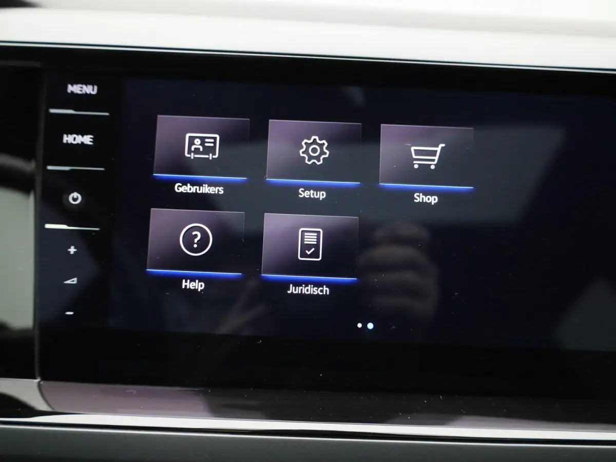 1.0 TSI R-Line 110 PK | R-Line | Automaat | Navigatie | Digital Cockpit Pro | Panoramadak | Camera | Stoelverwarming | Adaptive Cruise Control | Climate Control | Apple Carplay | Android Aut