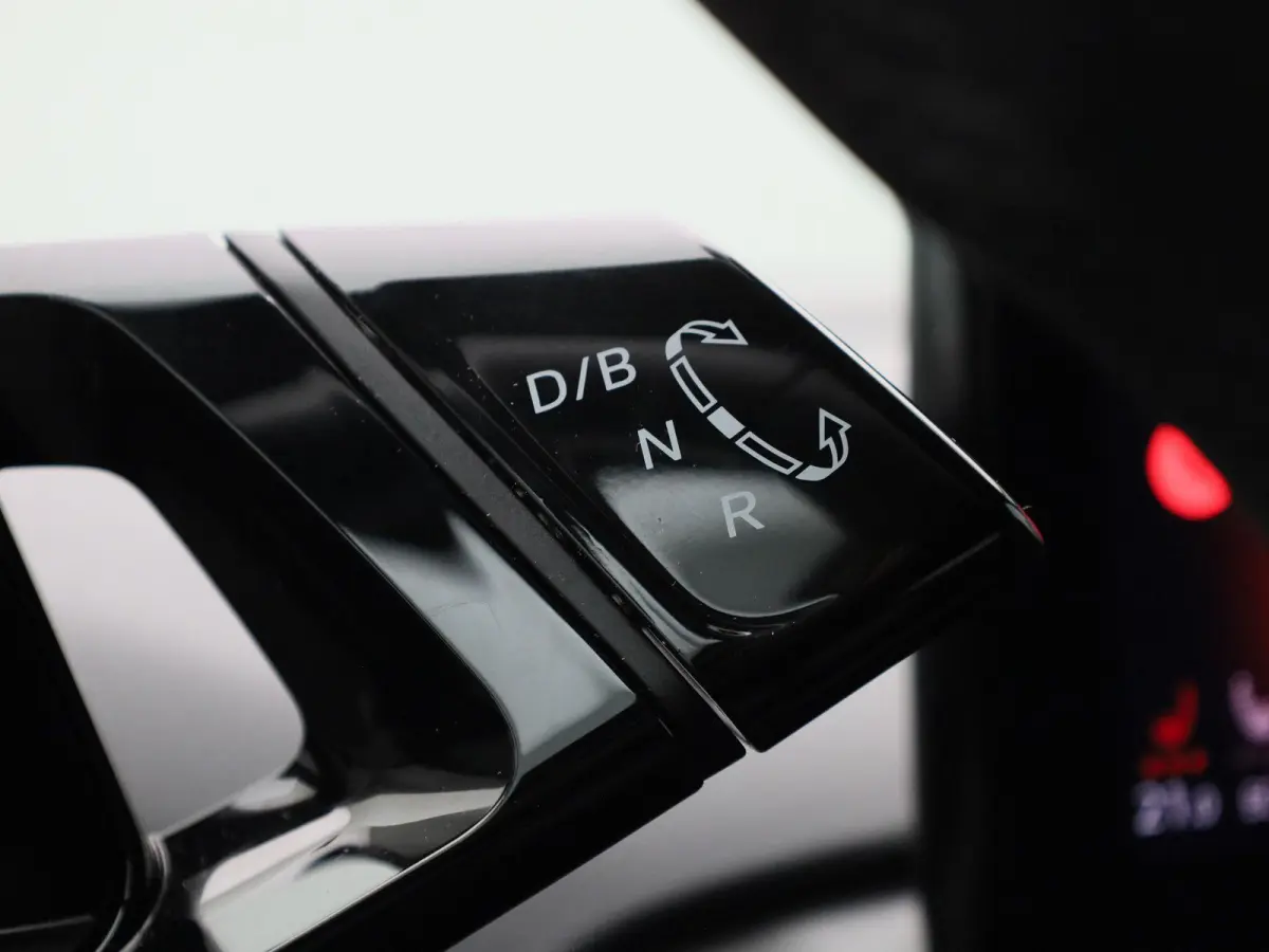 Pro 77 kWh 204 PK | SoH 99% | Automaat | Navigatie | Warmtepomp | Achteruitrijcamera | Stoelverwarming | Stuurverwarming | Keyless Access | Adaptive Cruise Control | Apple Carplay | Android 