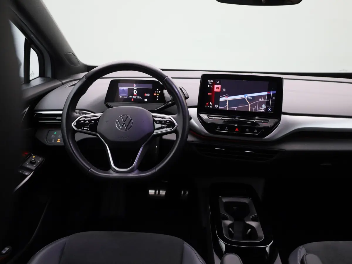 Pro 77 kWh 204 PK | SoH ..% | Automaat | Navigatie | Warmtepomp | Achteruitrijcamera | Stoelverwarming | Stuurverwarming | Keyless Access | Adaptive Cruise Control | Apple Carplay | Android 