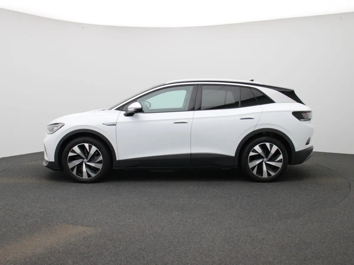Pro 77 kWh 204 PK | SoH ..% | Automaat | Navigatie | Warmtepomp | Achteruitrijcamera | Stoelverwarming | Stuurverwarming | Keyless Access | Adaptive Cruise Control | Apple Carplay | Android 