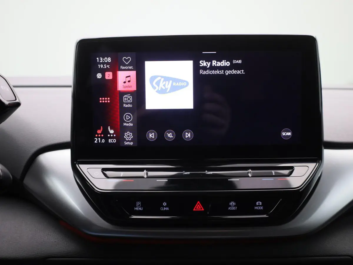 Pro 77 kWh 204 PK | SoH 99% | Automaat | Navigatie | Warmtepomp | Achteruitrijcamera | Stoelverwarming | Stuurverwarming | Keyless Access | Adaptive Cruise Control | Apple Carplay | Android 