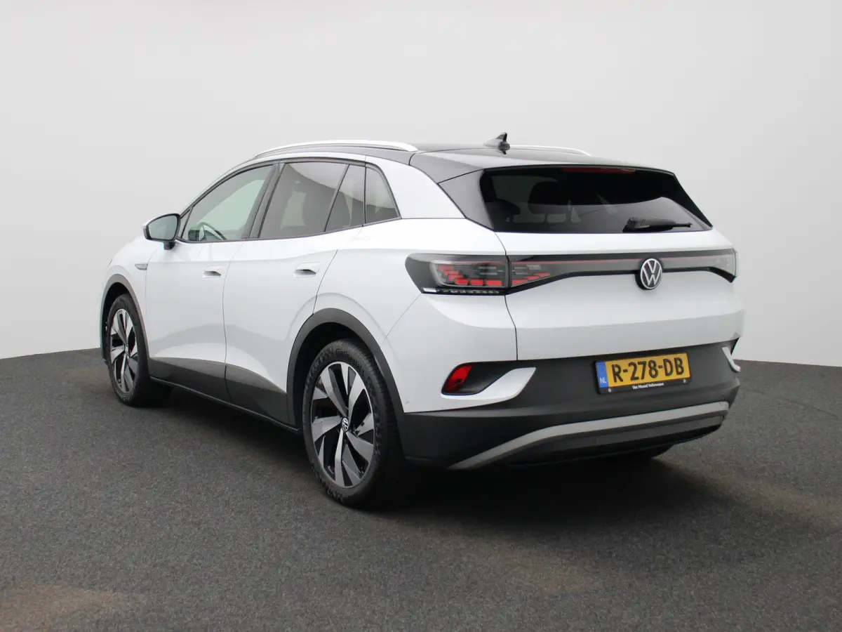 Pro 77 kWh 204 PK | SoH ..% | Automaat | Navigatie | Warmtepomp | Achteruitrijcamera | Stoelverwarming | Stuurverwarming | Keyless Access | Adaptive Cruise Control | Apple Carplay | Android 
