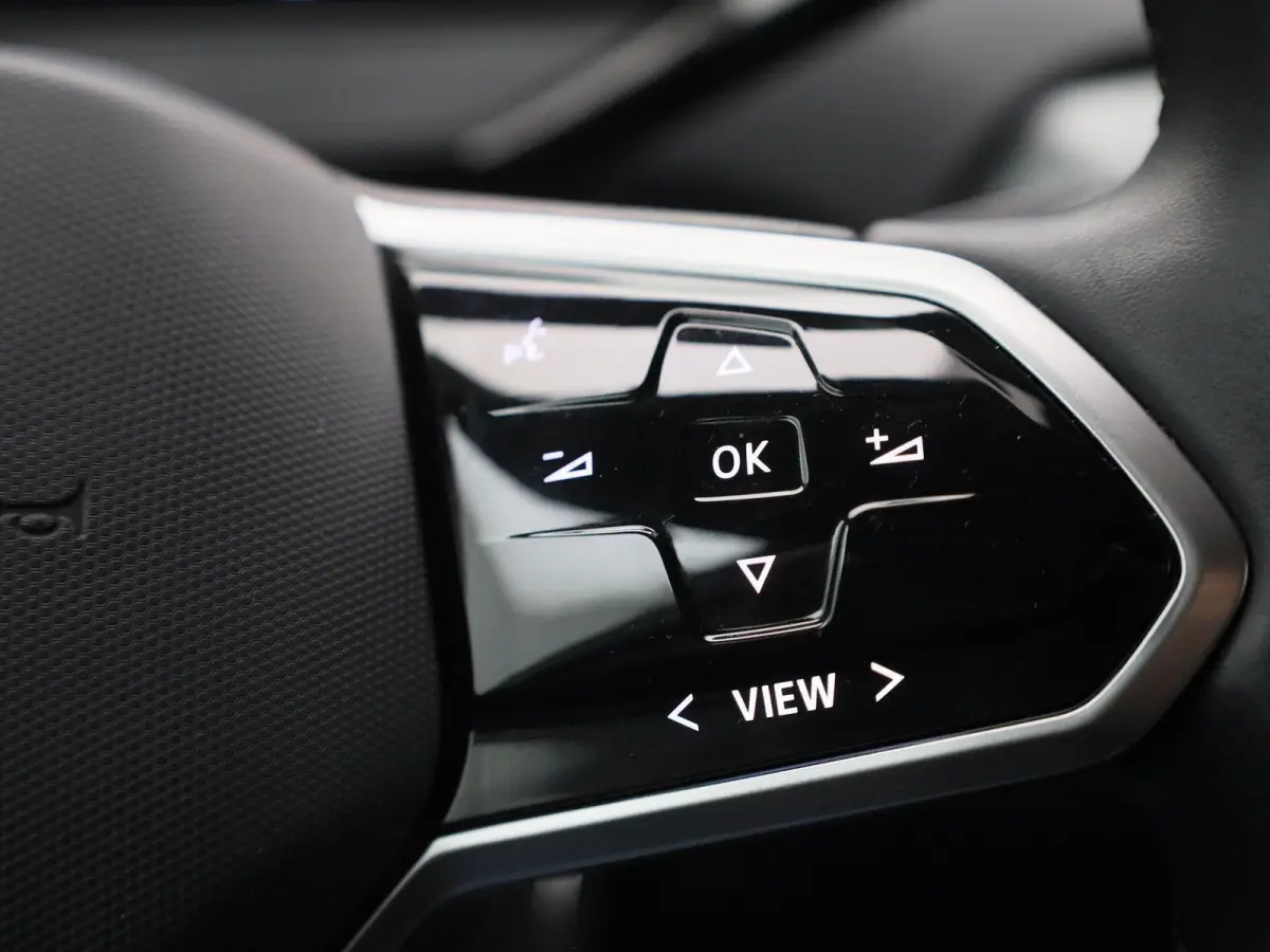Pro 77 kWh 204 PK | SoH 99% | Automaat | Navigatie | Warmtepomp | Achteruitrijcamera | Stoelverwarming | Stuurverwarming | Keyless Access | Adaptive Cruise Control | Apple Carplay | Android 